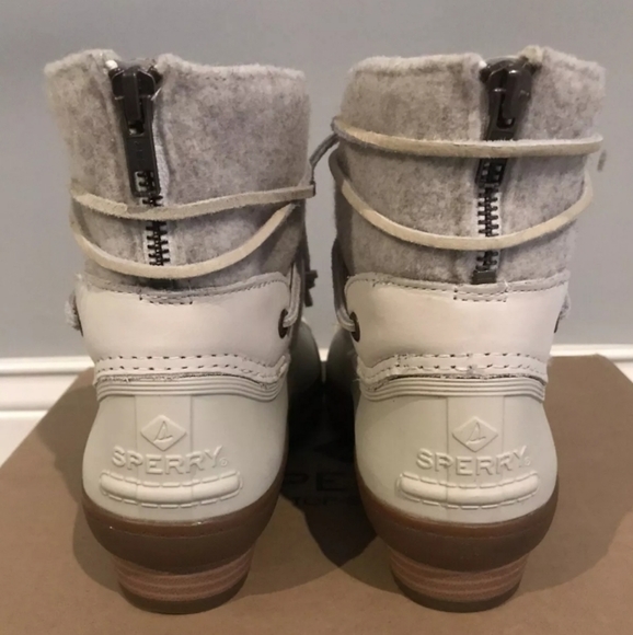 SOLD - Picture 4 of 8